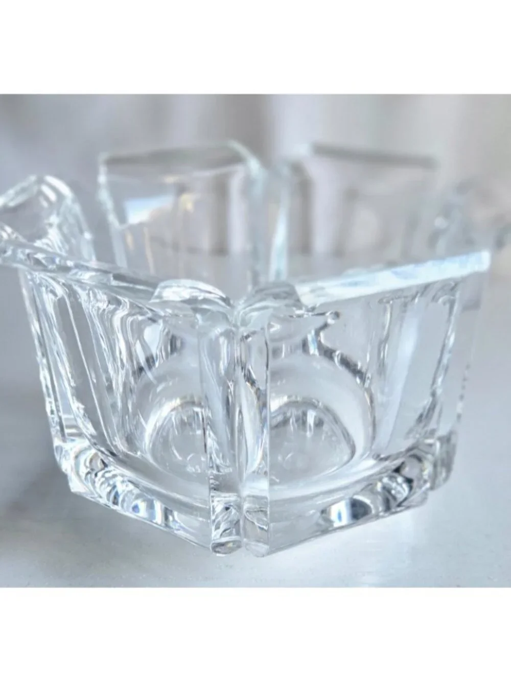 VTG MCM Lucite Grsinware 6-Petal Bowl Model #GW348 Pat Pending Made in Taiwan
